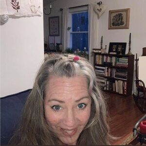 Meet your Posher, Lisa